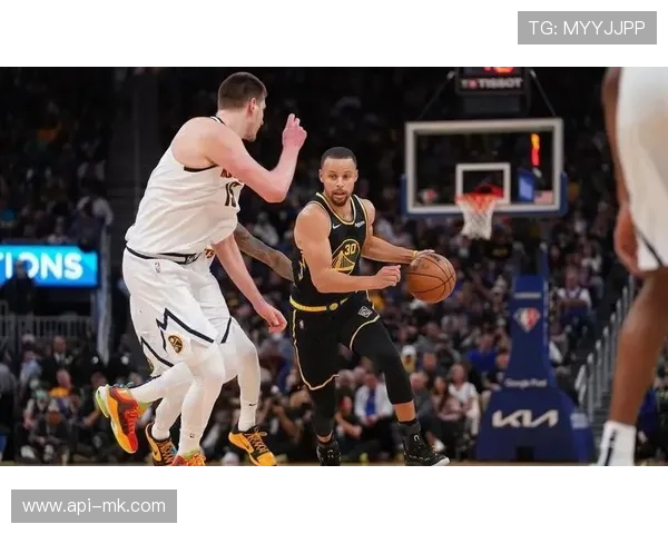 库里感冒缺席对阵掘金，勇士阵容深度再受考验